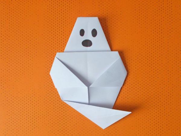 Image for event: Crafts to Go Halloween Origami Fun